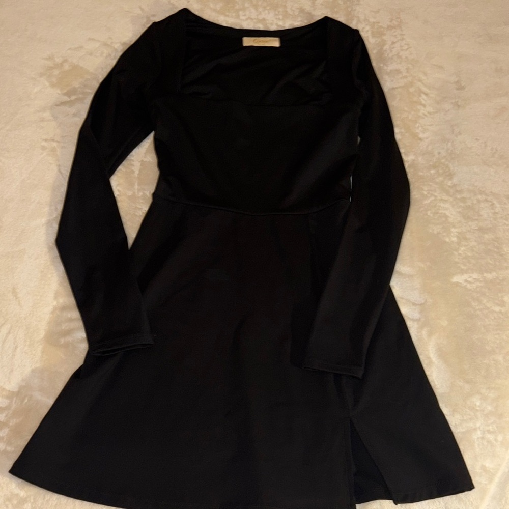 Elegant Black Sleeve Dress